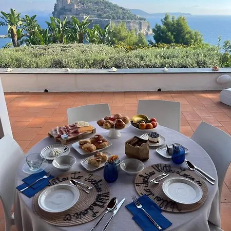 Apartment To With Ischia